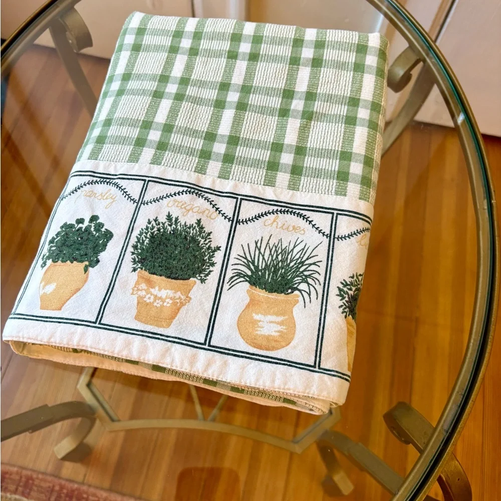 🪴 Vintage Van Cleef Inc. Green Plaid Herb Garden Tablecloth